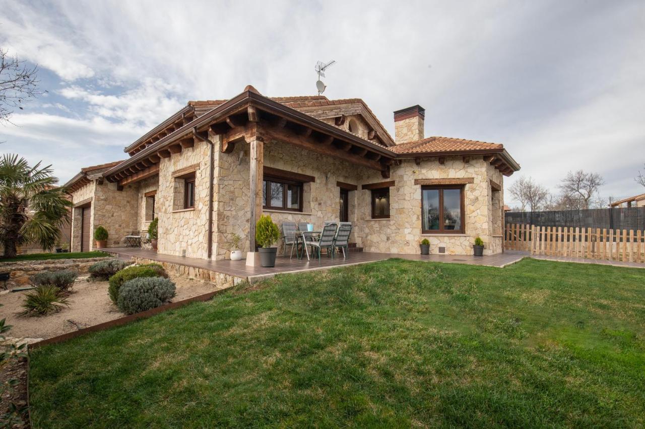 Casa Rural La Nava De Тиснерос Экстерьер фото