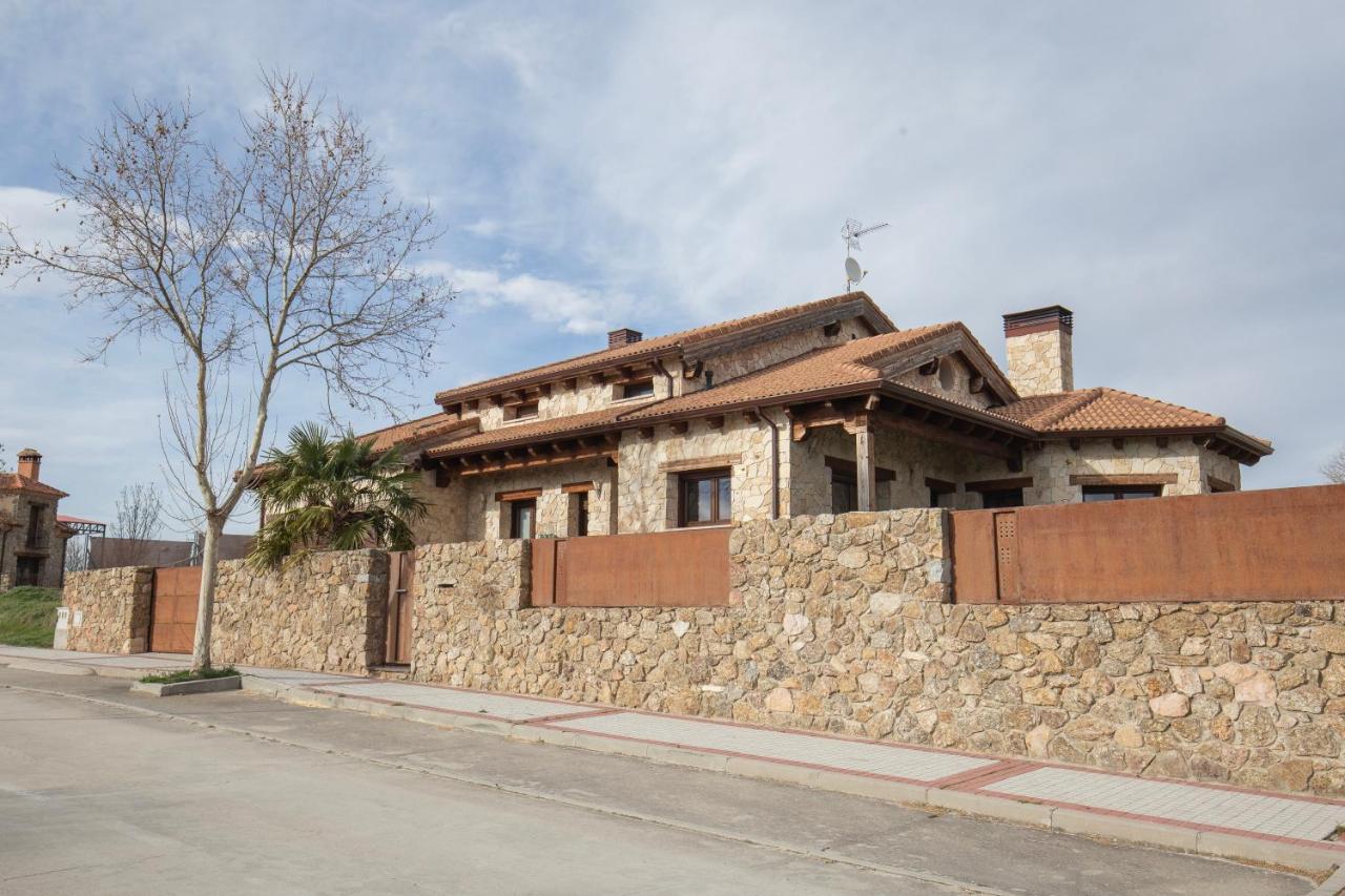 Casa Rural La Nava De Тиснерос Экстерьер фото