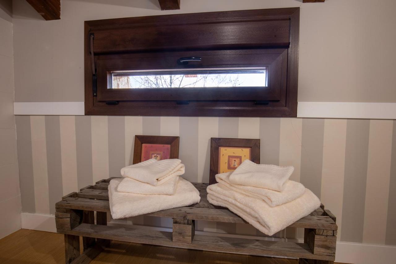 Casa Rural La Nava De Тиснерос Экстерьер фото