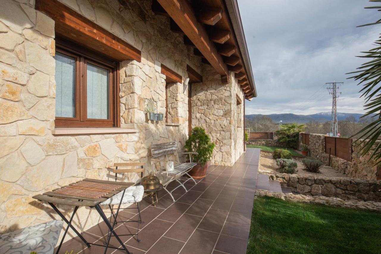 Casa Rural La Nava De Тиснерос Экстерьер фото