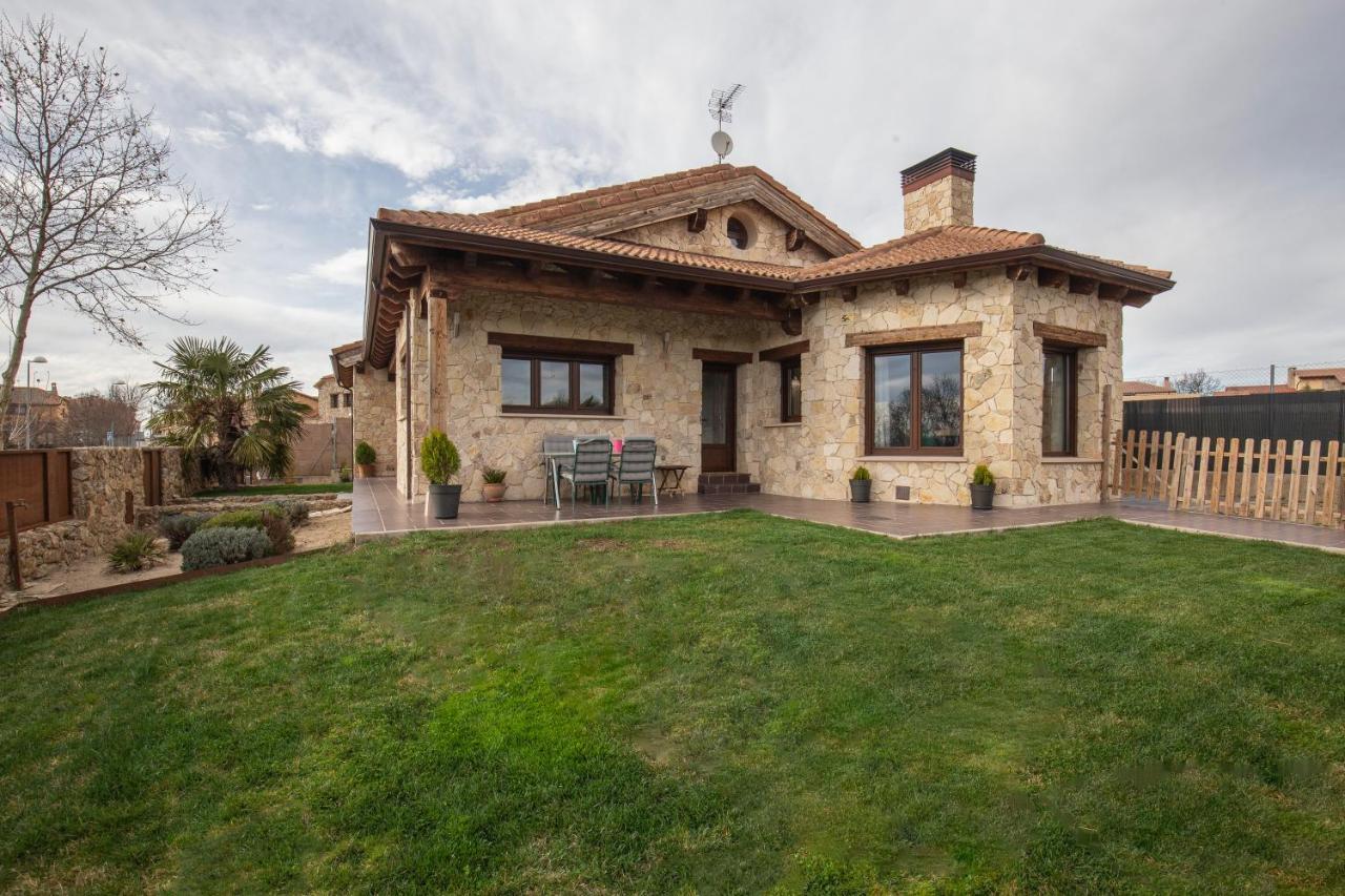 Casa Rural La Nava De Тиснерос Экстерьер фото