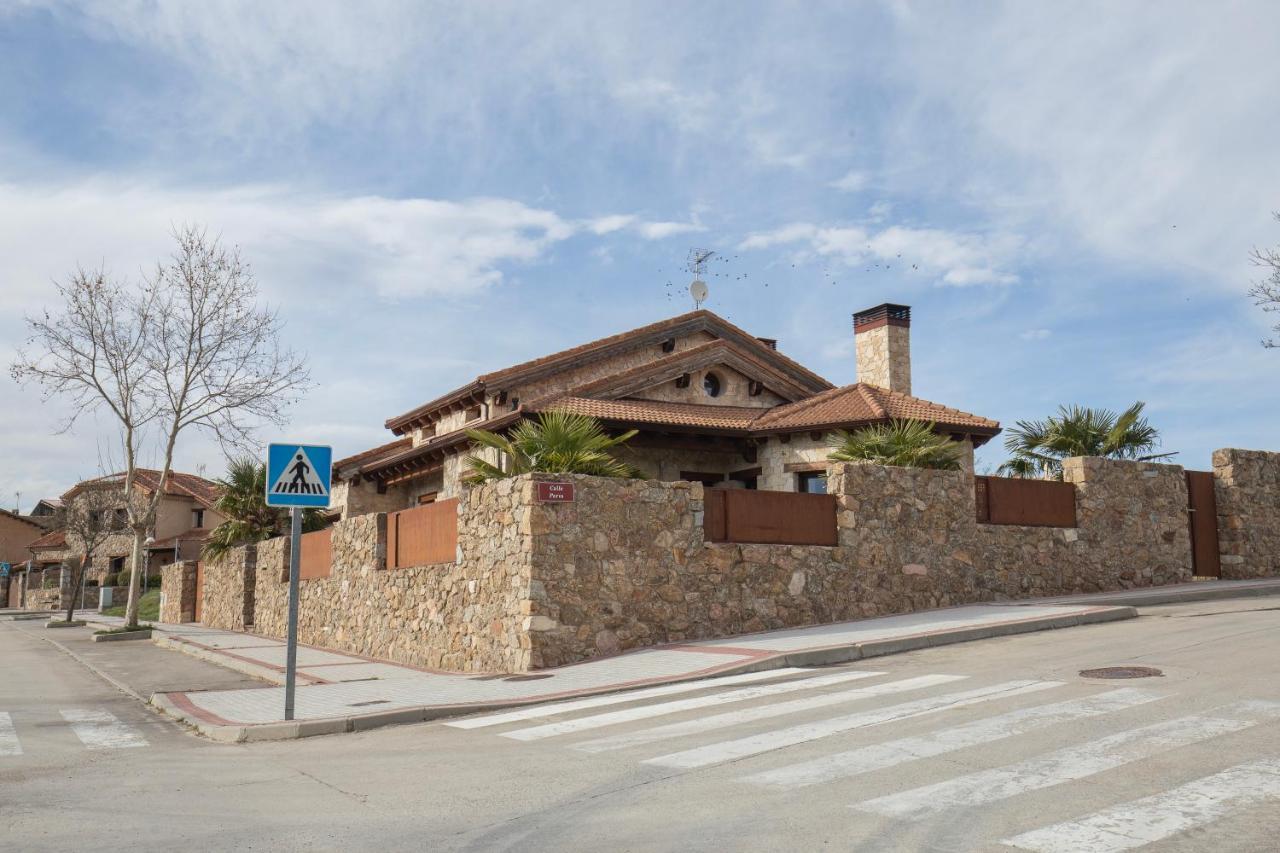 Casa Rural La Nava De Тиснерос Экстерьер фото